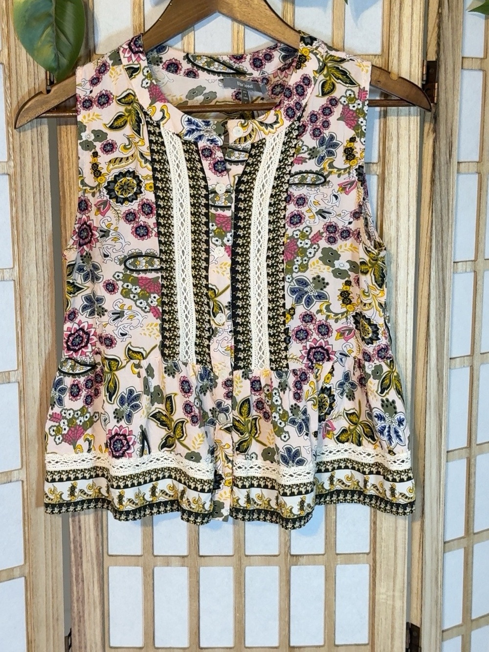 Blue Tassel sleeveless blouse size small